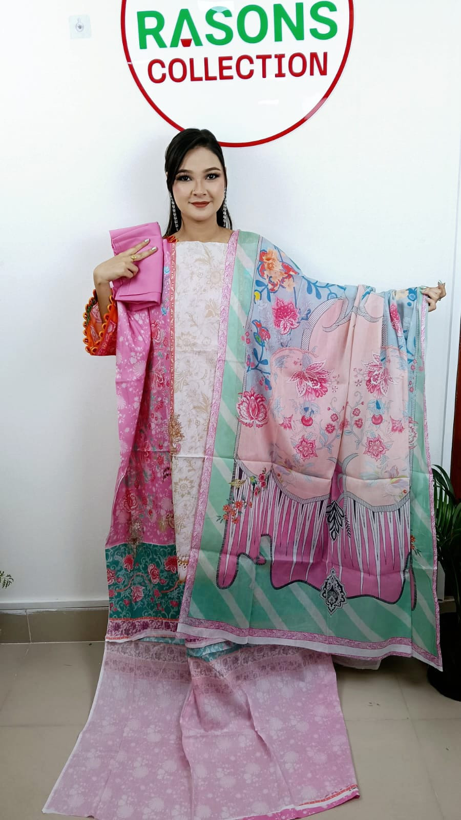 Elevate your wardrobe with the ZomZom Three-Piece, a charming and versatile ensemble designed for style and comfort..jpg